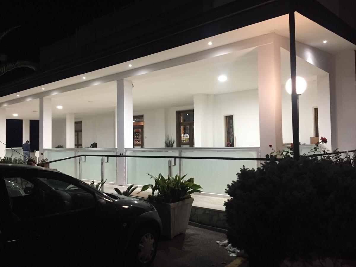 Hotel Vallisdea سالا كونسيلينا المظهر الخارجي الصورة